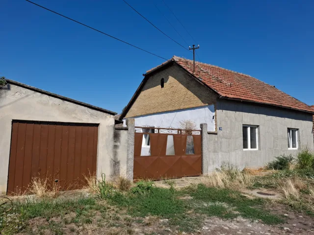 Prodajem kuću u Bačkom Petrovom selu